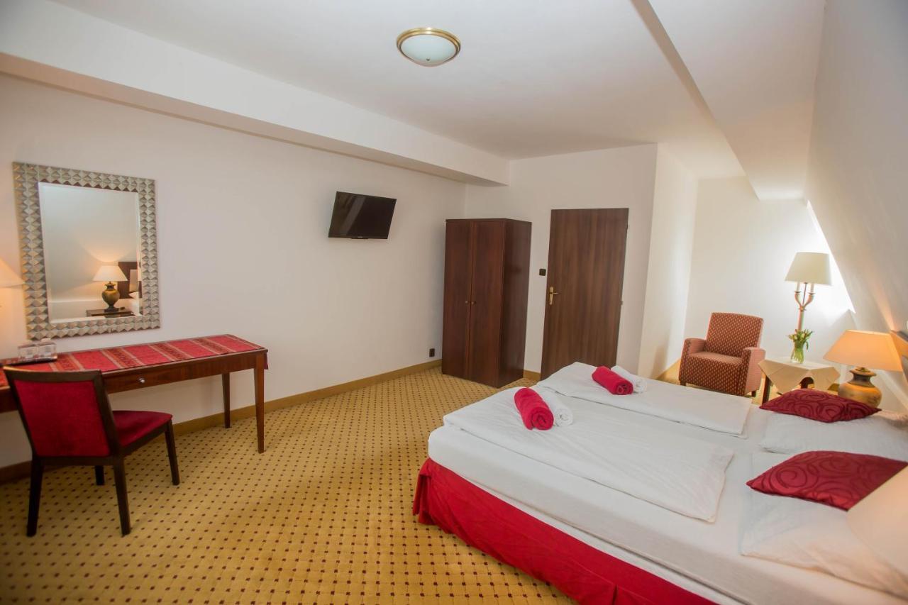 Hotel Koliba Litomerice Ngoại thất bức ảnh