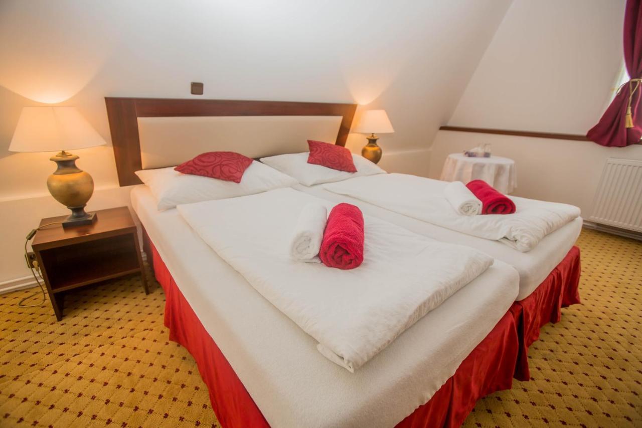 Hotel Koliba Litomerice Ngoại thất bức ảnh
